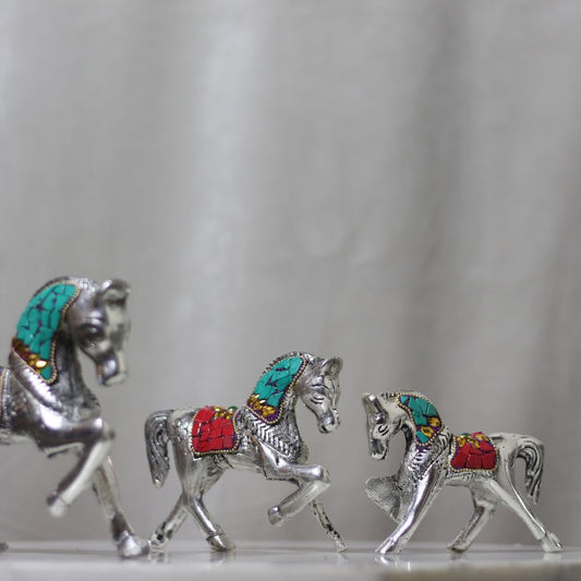 Metal Stone Horse Figurine — Set of 3 | Handcrafted Decorative Showpiece